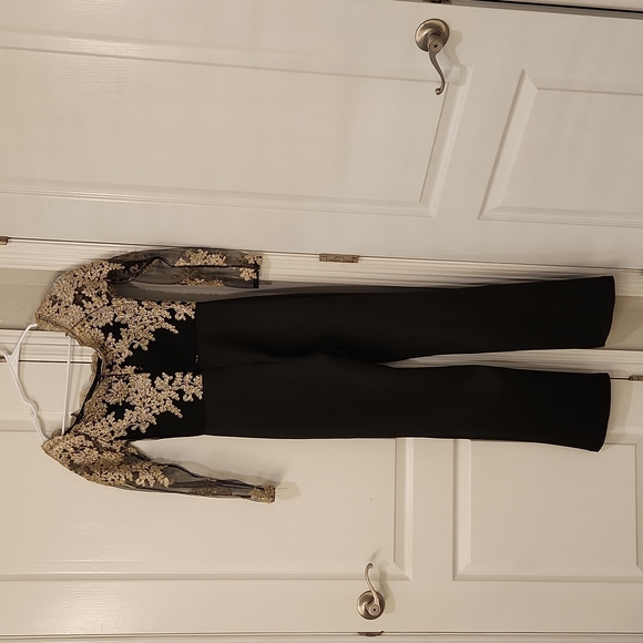 Pant suit - Picture 2 of 4